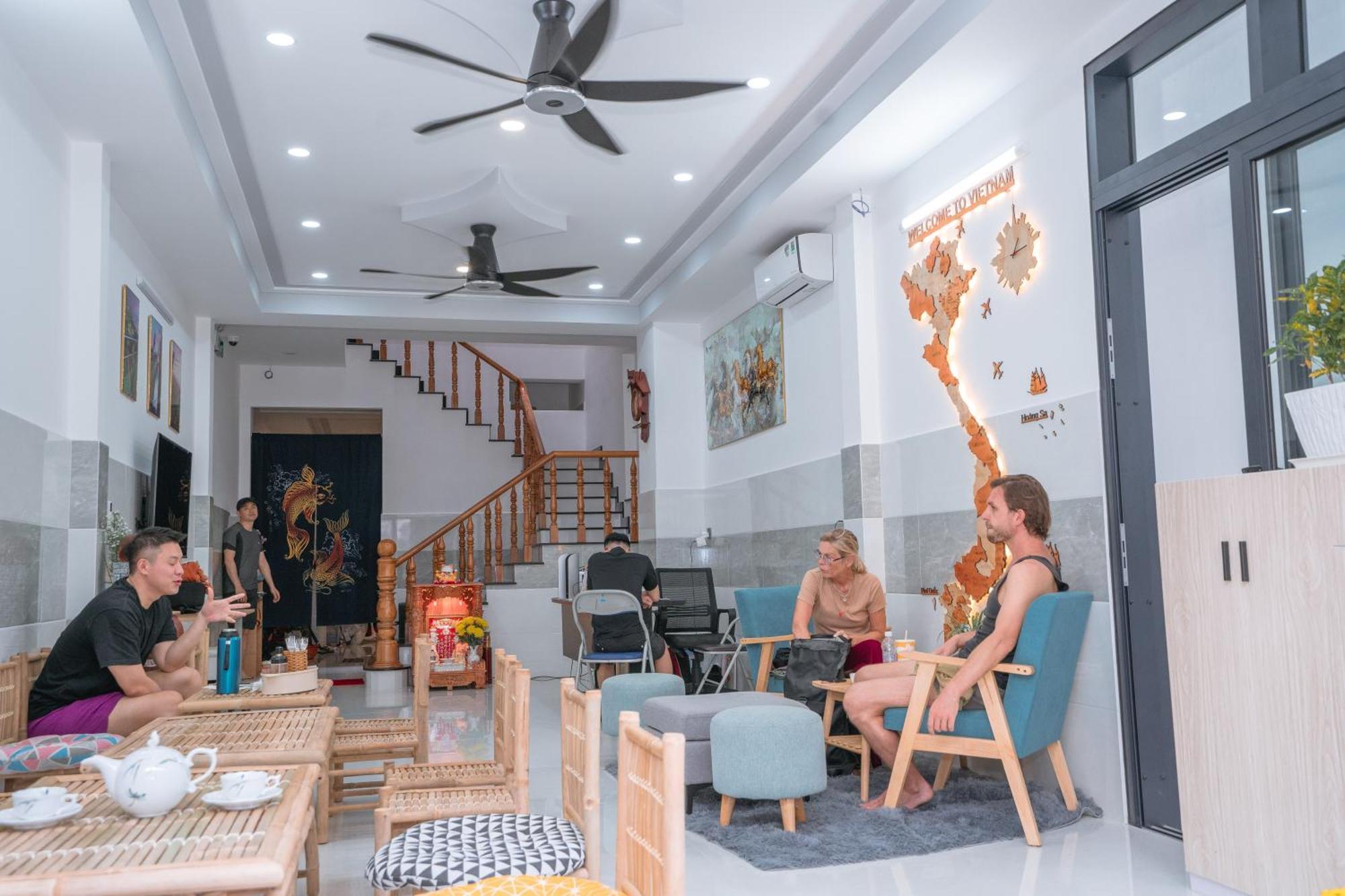 Aloha Saigon Premium Hostel By Local Travel Experts - Newly Opened, Less-Touristy Location, Spacious Rooms, Glass Shower Bathroom, Free Breakfast & Walking Tour 호치민 외부 사진