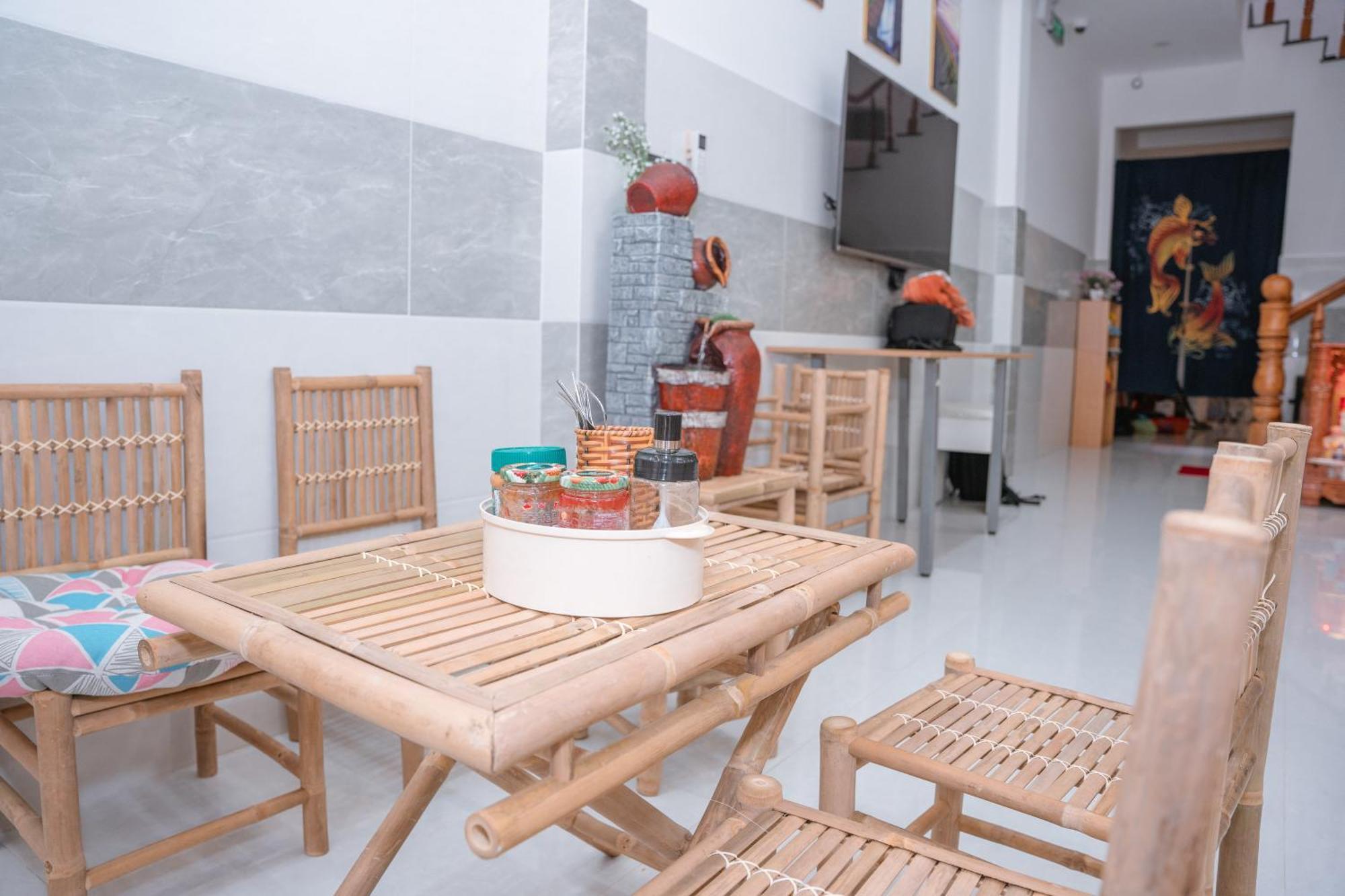 Aloha Saigon Premium Hostel By Local Travel Experts - Newly Opened, Less-Touristy Location, Spacious Rooms, Glass Shower Bathroom, Free Breakfast & Walking Tour 호치민 외부 사진