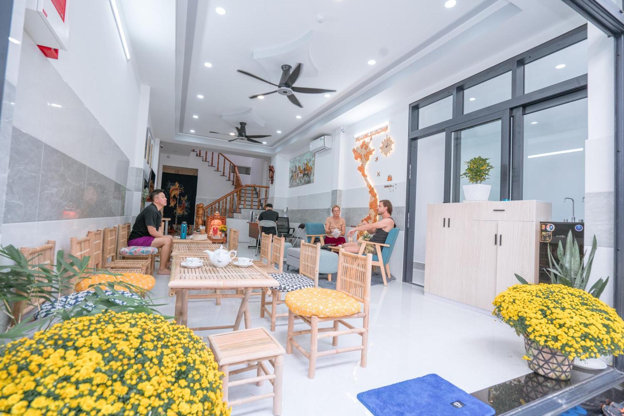 Aloha Saigon Premium Hostel By Local Travel Experts - Newly Opened, Less-Touristy Location, Spacious Rooms, Glass Shower Bathroom, Free Breakfast & Walking Tour 호치민 외부 사진