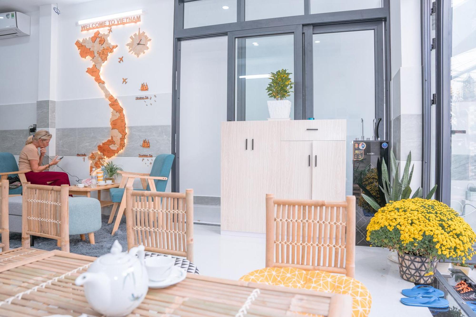 Aloha Saigon Premium Hostel By Local Travel Experts - Newly Opened, Less-Touristy Location, Spacious Rooms, Glass Shower Bathroom, Free Breakfast & Walking Tour 호치민 외부 사진