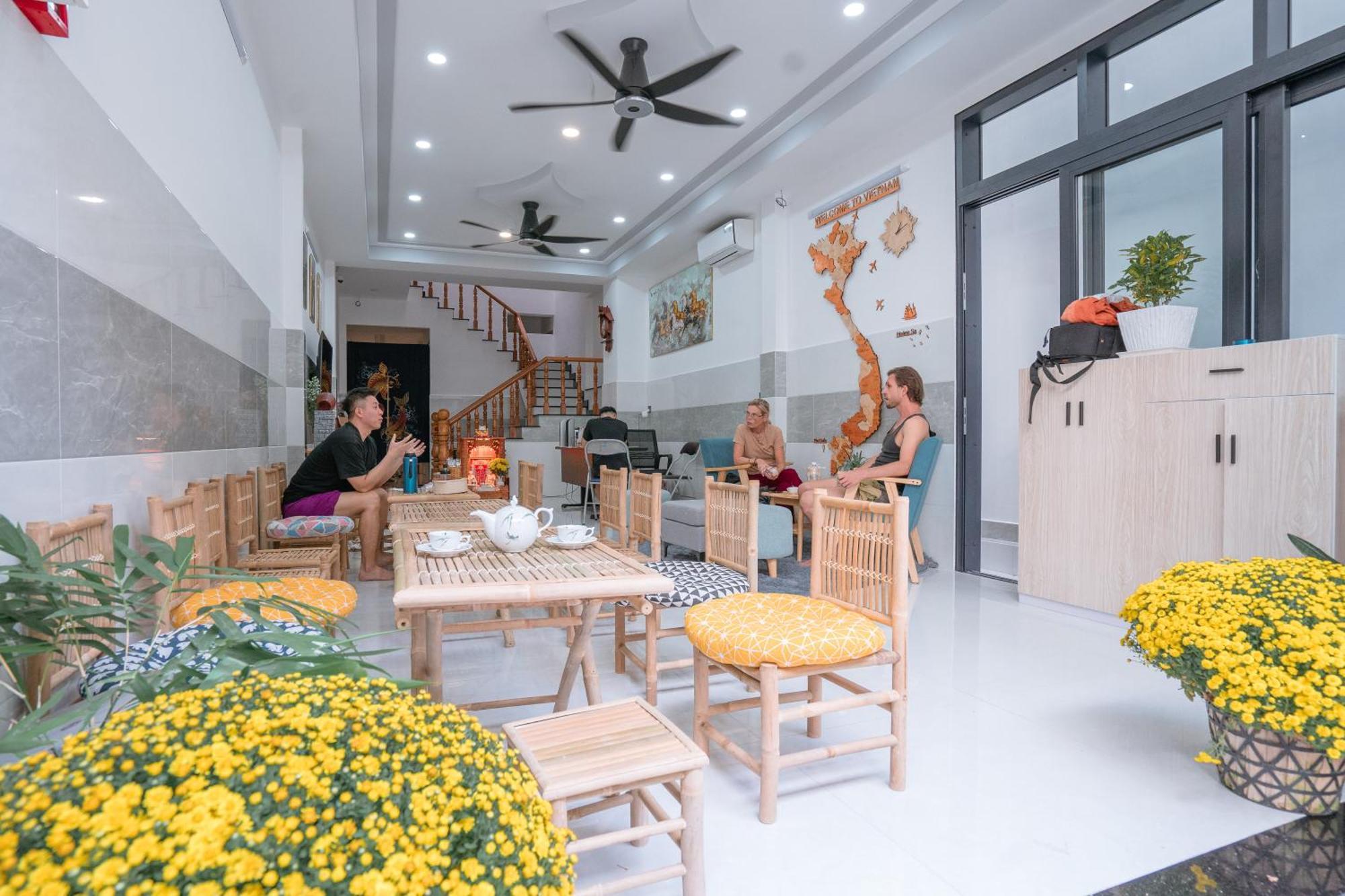 Aloha Saigon Premium Hostel By Local Travel Experts - Newly Opened, Less-Touristy Location, Spacious Rooms, Glass Shower Bathroom, Free Breakfast & Walking Tour 호치민 외부 사진